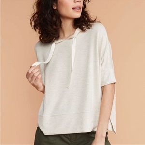 NWT Lou & Grey Lightweight Brushmarl Short Sleeve Hoodie In Oatmeal M